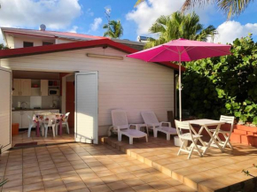 Appartement d'une chambre a Sainte Anne a 200 m de la plage avec terrasse et wifi